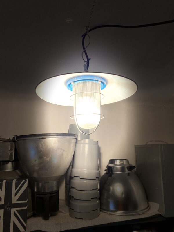 Lampada sospensiojne industriale a40 1